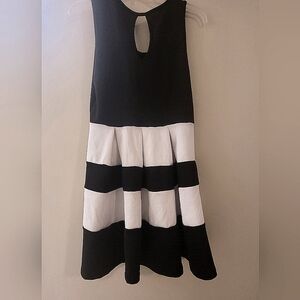 Trendy DGNY Black and White Skater Dress